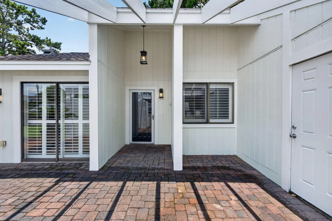Photo of 485 W Linkside Place