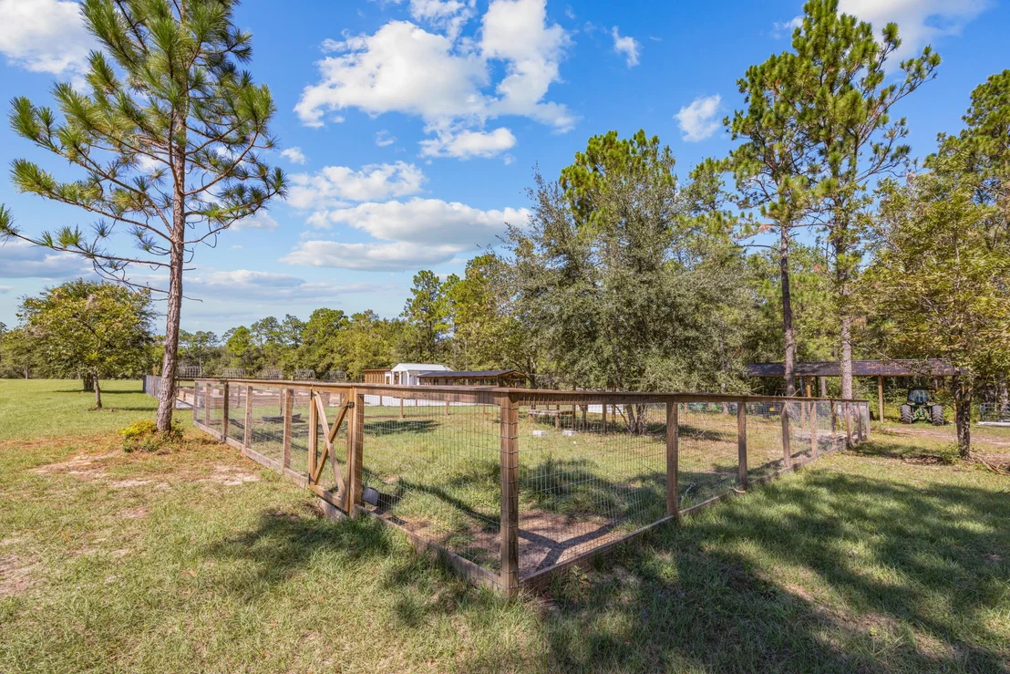 Photo of 13796 FL-81