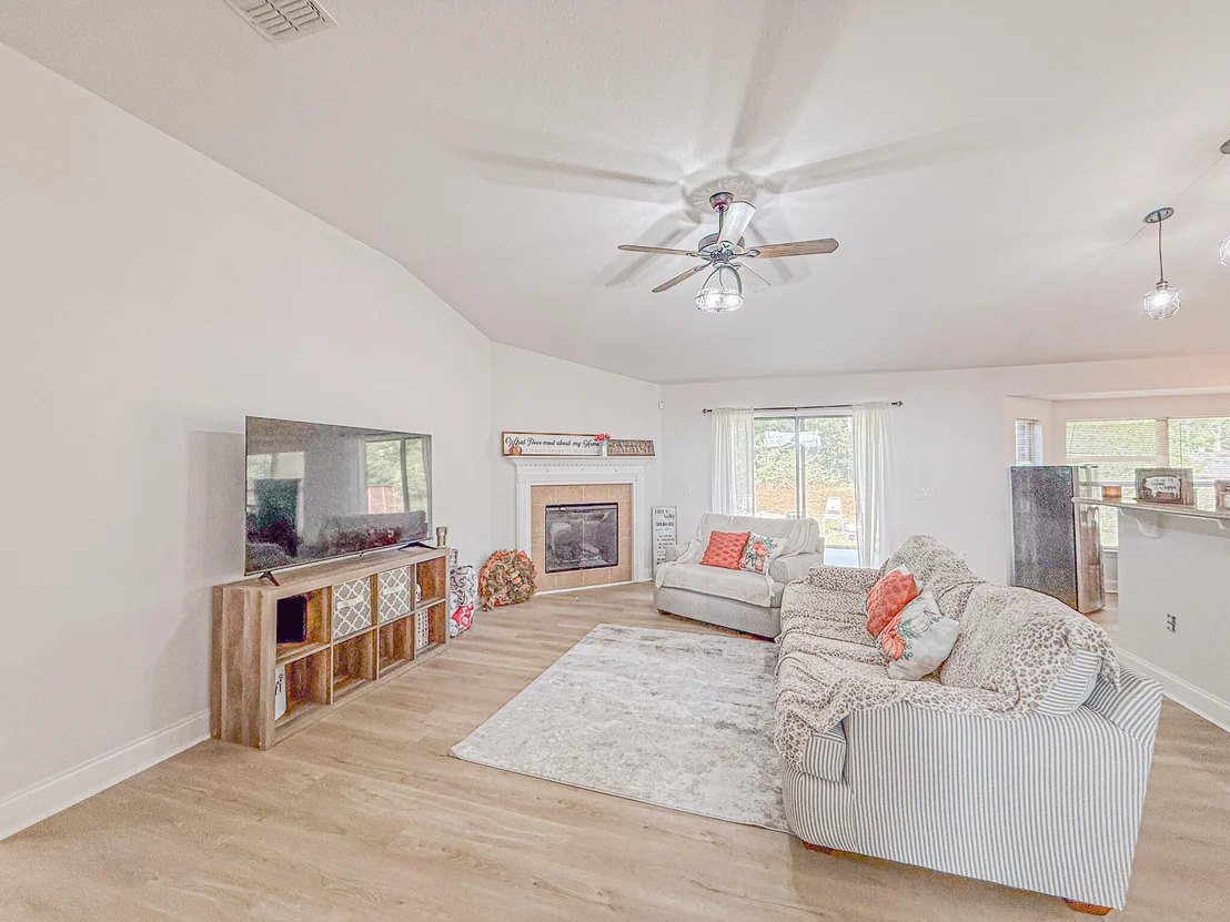 Photo of 6214 Flash Lane