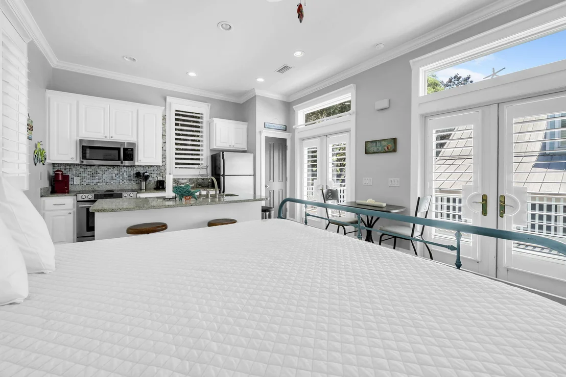 Photo of 100 Parkshore Drive