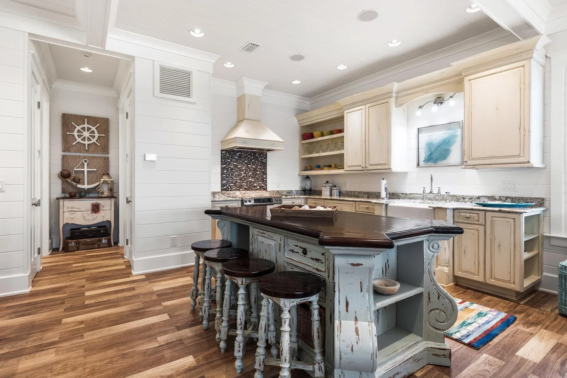 Photo of 4772 Ocean Boulevard