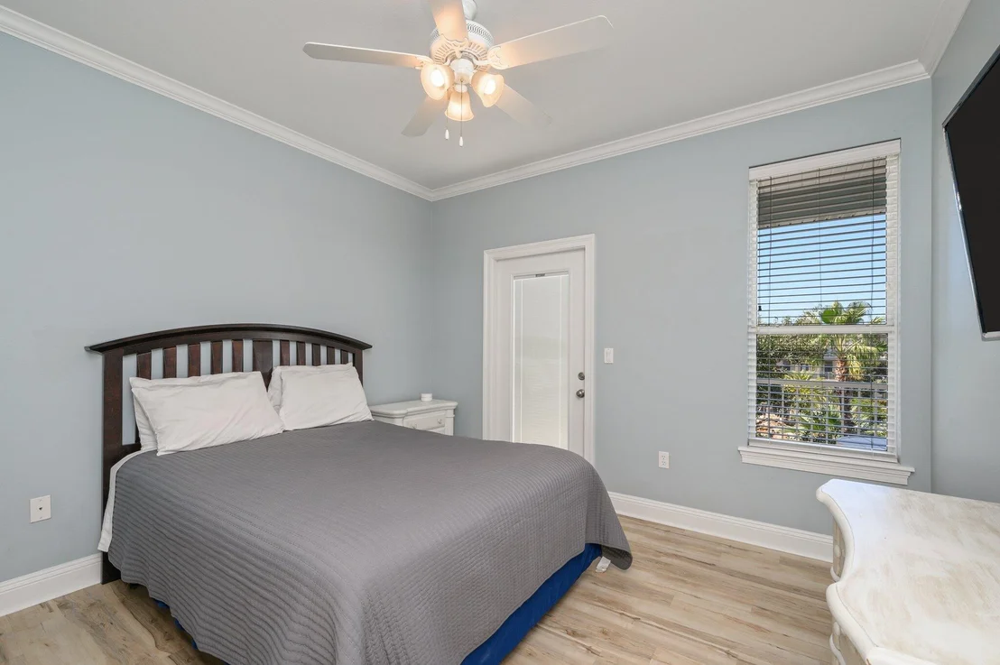 Photo of 223 E Grand Key Loop