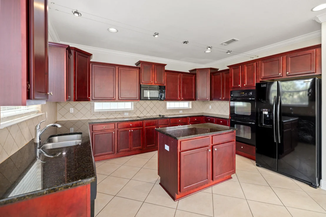 Photo of 876 Solimar Way