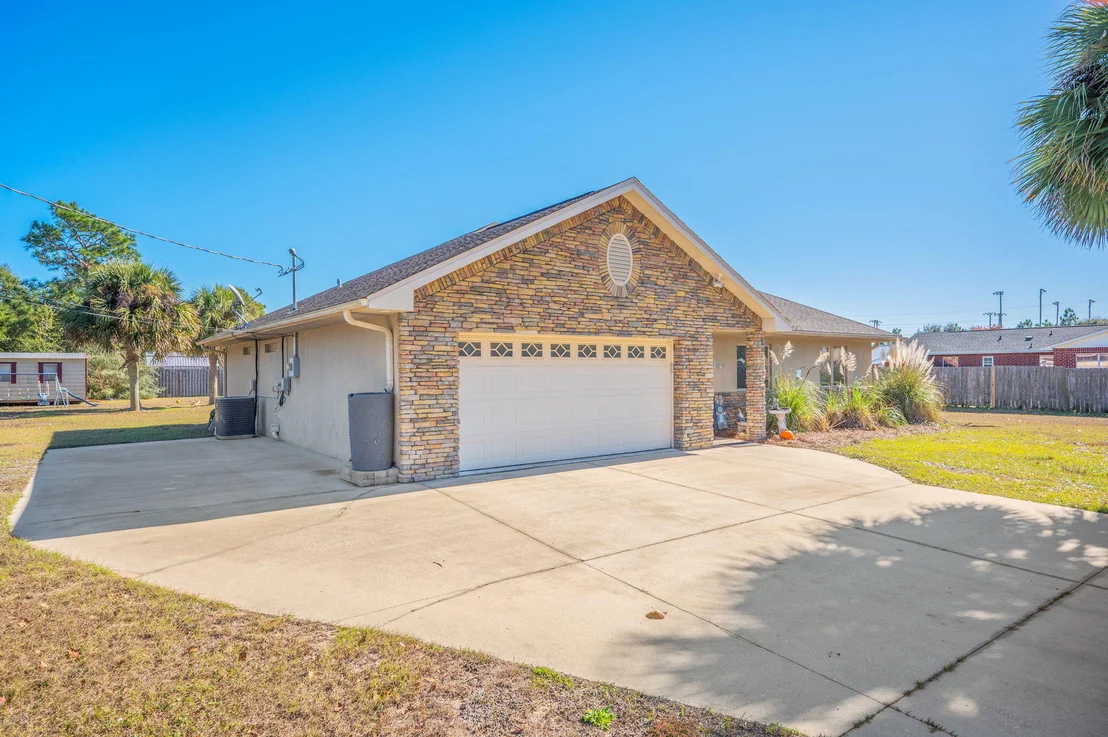 Photo of 2524 Lincoln Road