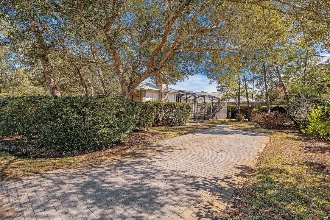 Photo of 110 Suzanne Drive