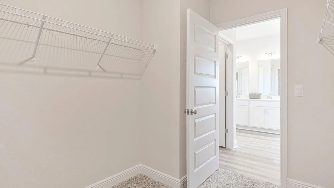Photo of 5327 Macarthur Drive
