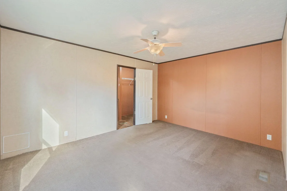 Photo of 5276 Third Avenue