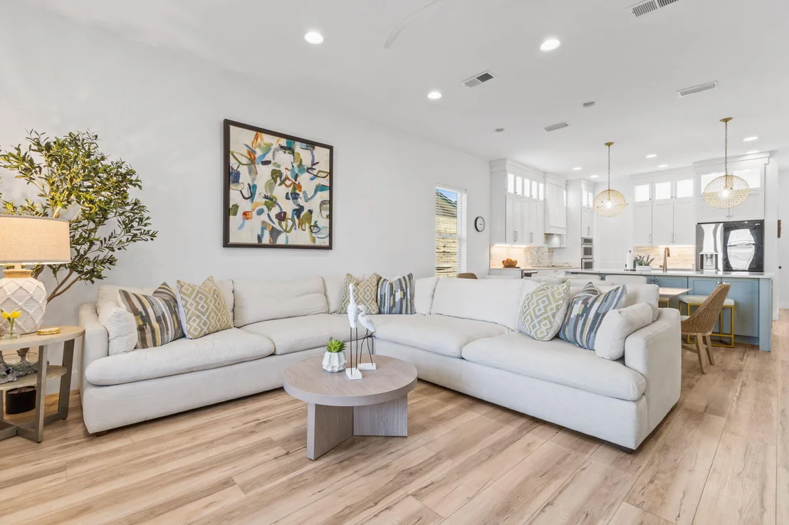 Photo of 7028 Thomas Drive
