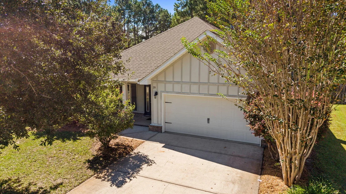 Photo of 233 Whitman Way