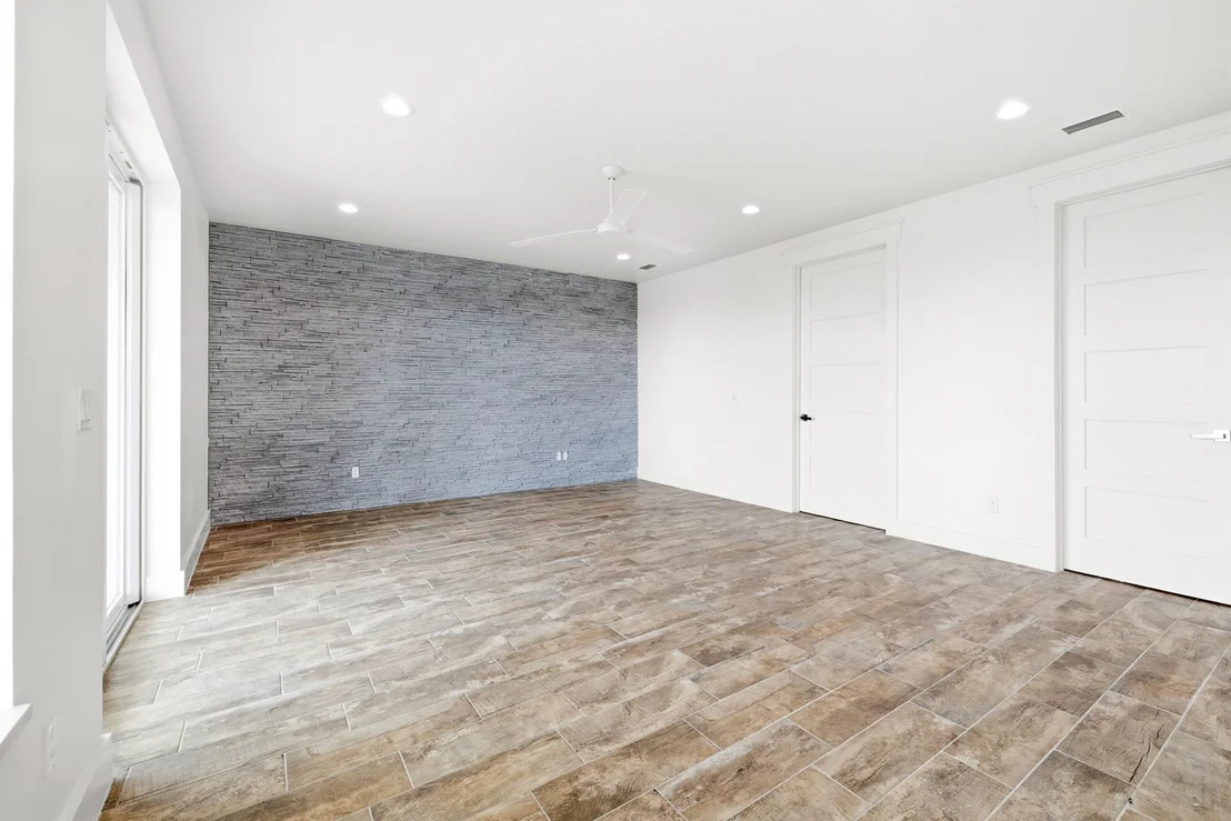 Photo of 326 Summit Drive