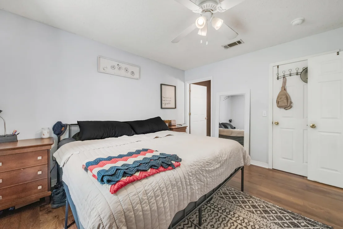 Photo of 5246 Sewell Road
