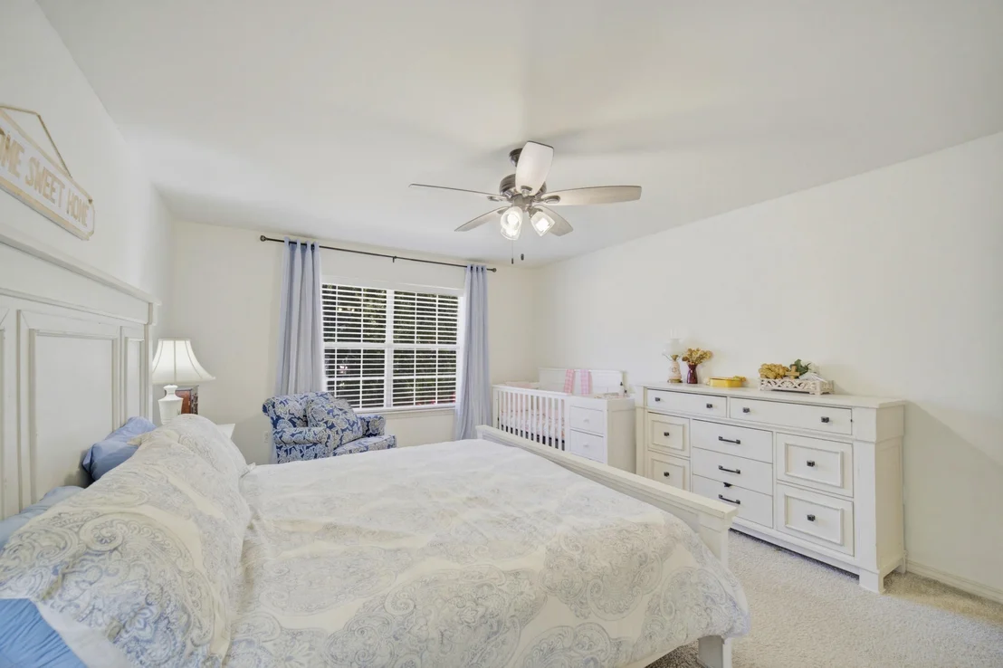 Photo of 346 Louise Circle