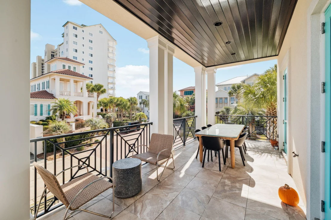 Photo of 358 Rue Caribe