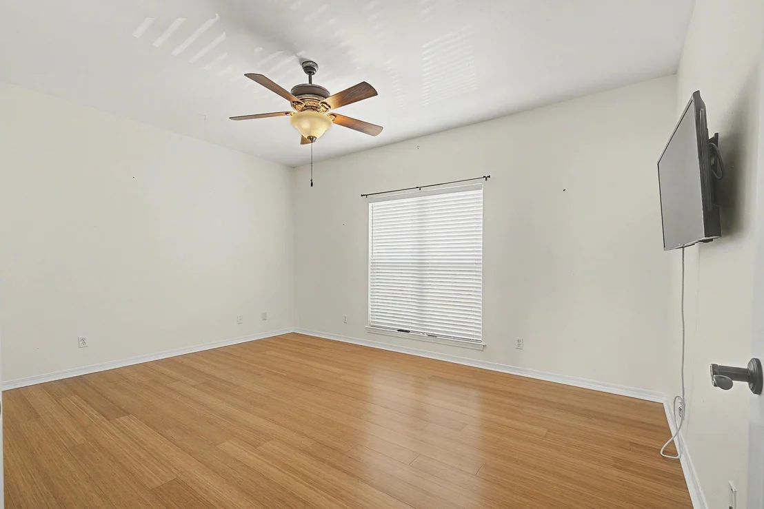 Photo of 4501 Bayside Drive