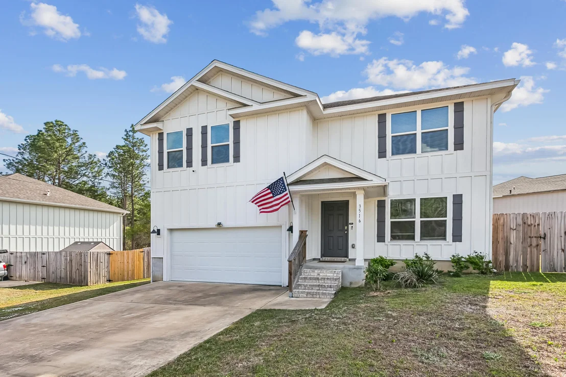Photo of 3516 Malus Court