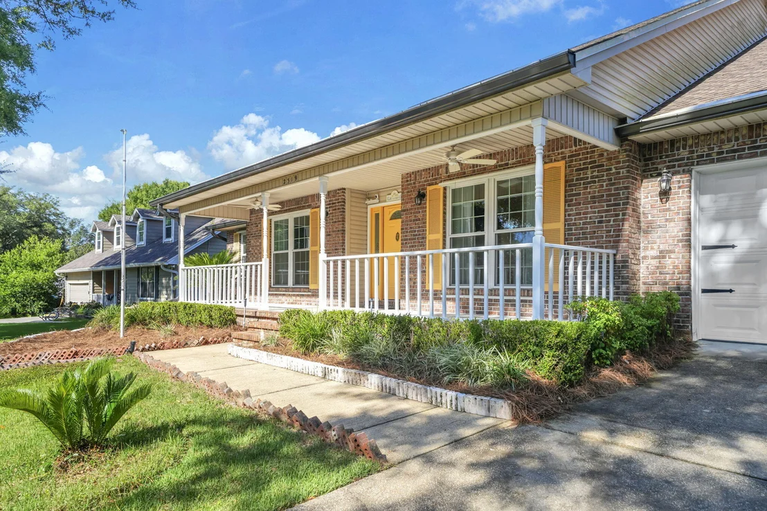 Photo of 2319 Canal Drive