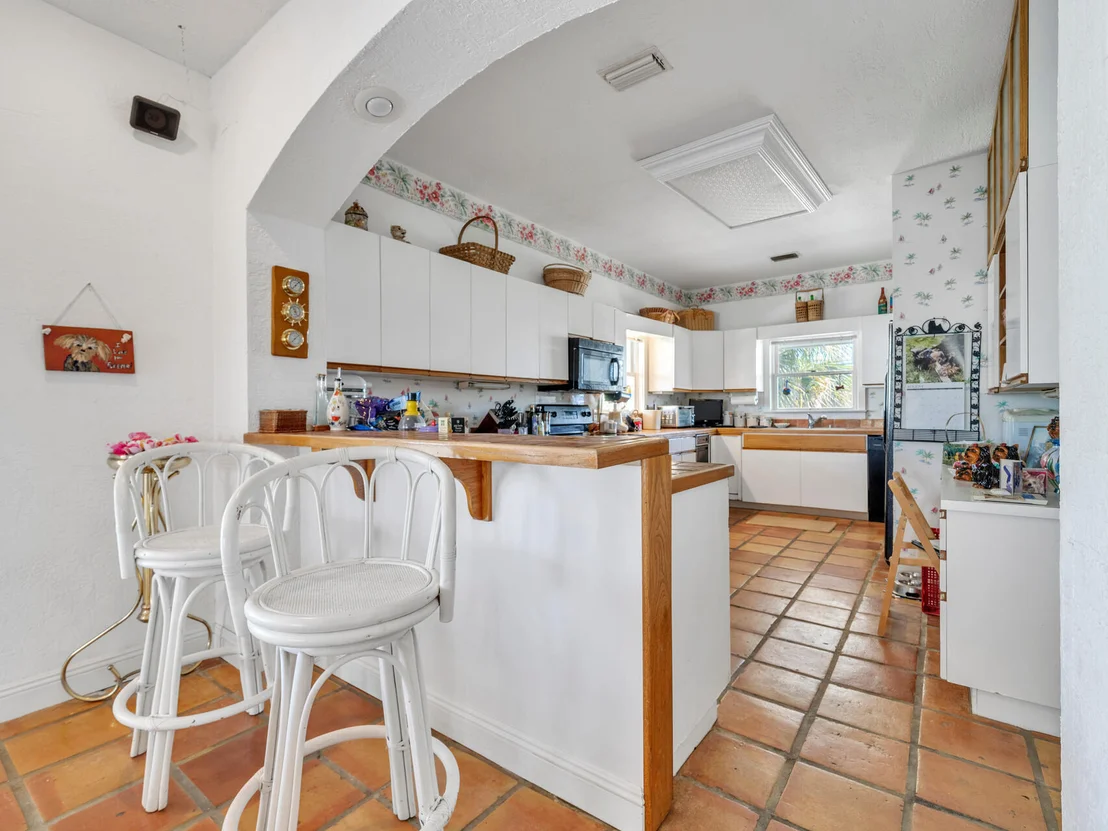 Photo of 604 Magnolia Drive