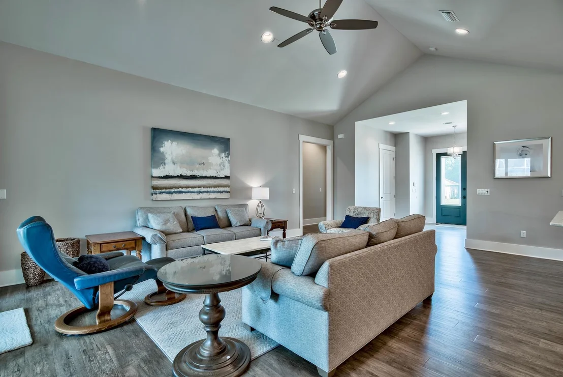 Photo of 989 Forest Shore Drive