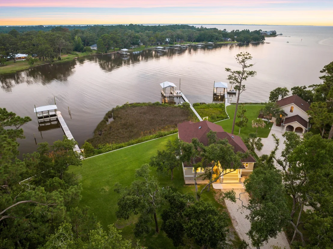 Photo of 104 George Ellis Point