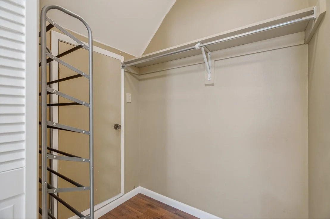 Photo of 186 Bayshore Drive