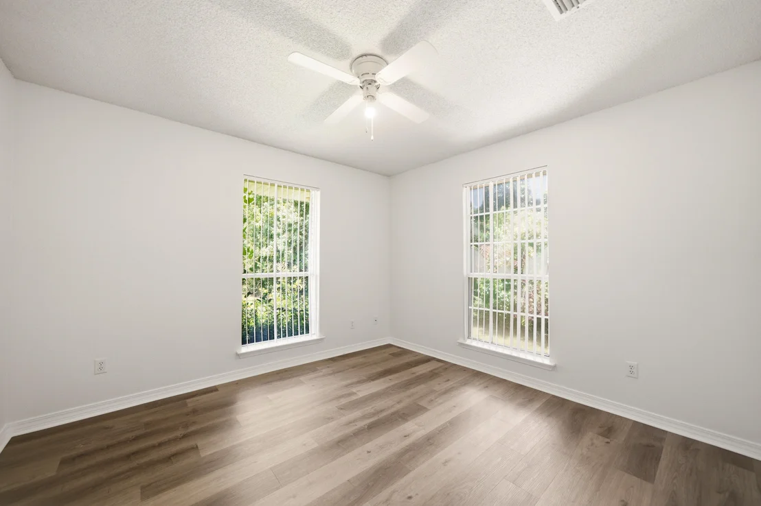 Photo of 2016 Candlewood Drive