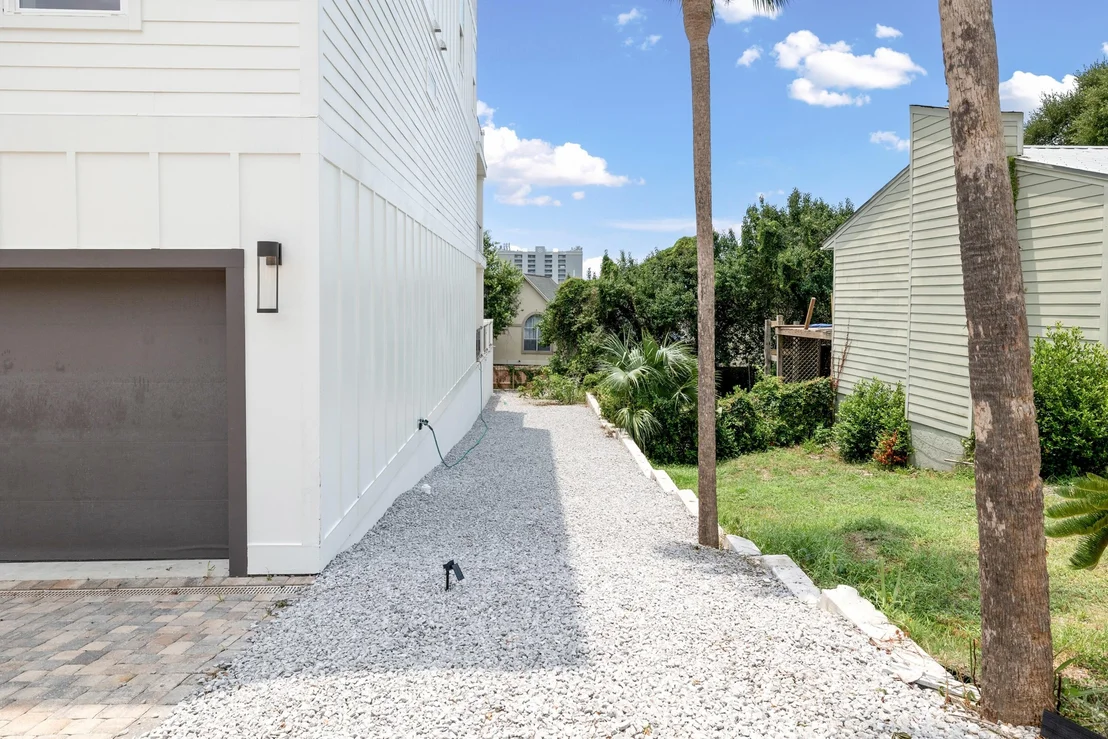 Photo of 326 Summit Drive