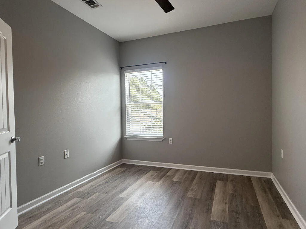 Photo of 129 Matt Boulevard