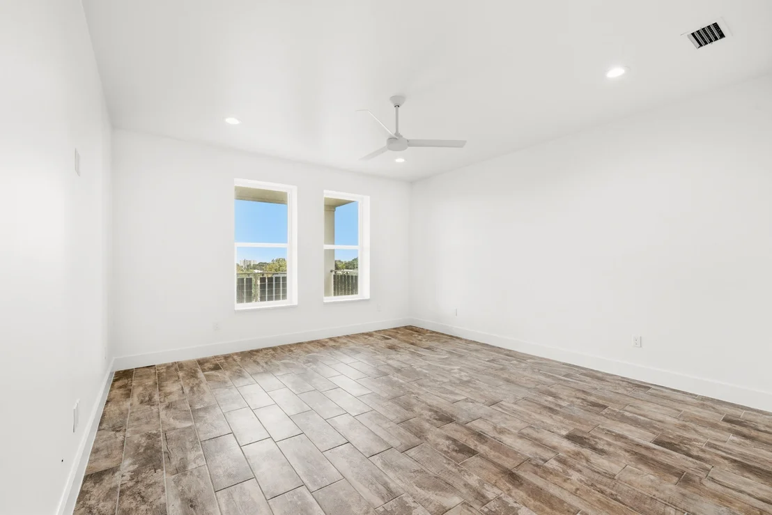 Photo of 326 Summit Drive