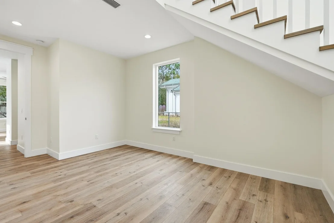 Photo of 465 Seacrest Drive
