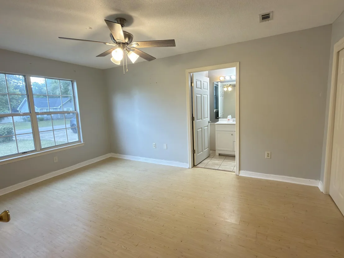 Photo of 216 Brookmeade Drive