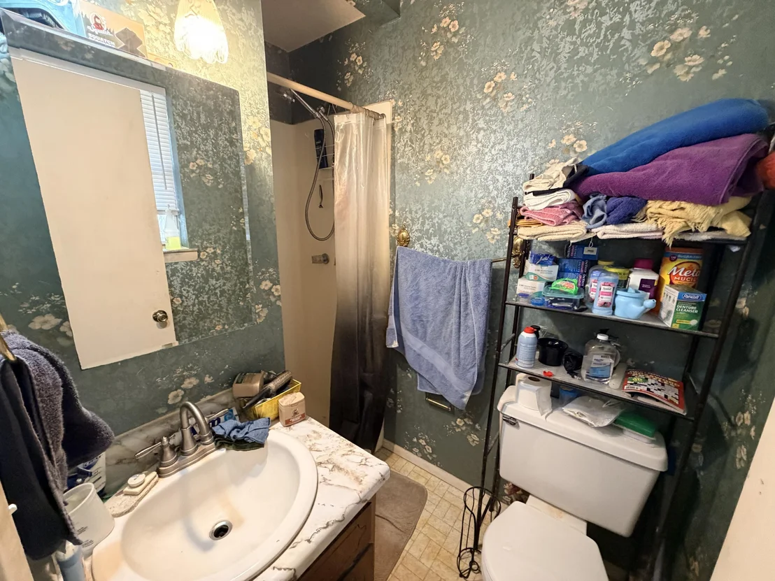 Photo of 3365 Auburn Road