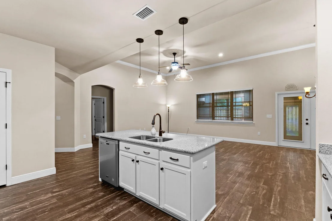 Photo of 48 Madiera Drive