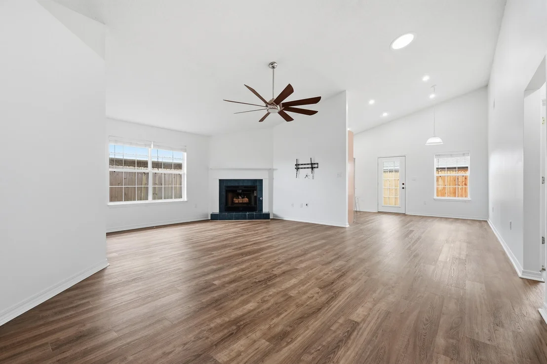Photo of 4643 Sunsail Circle