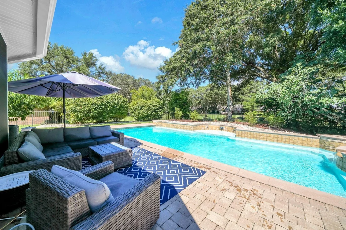 Photo of 4423 Windlake Drive