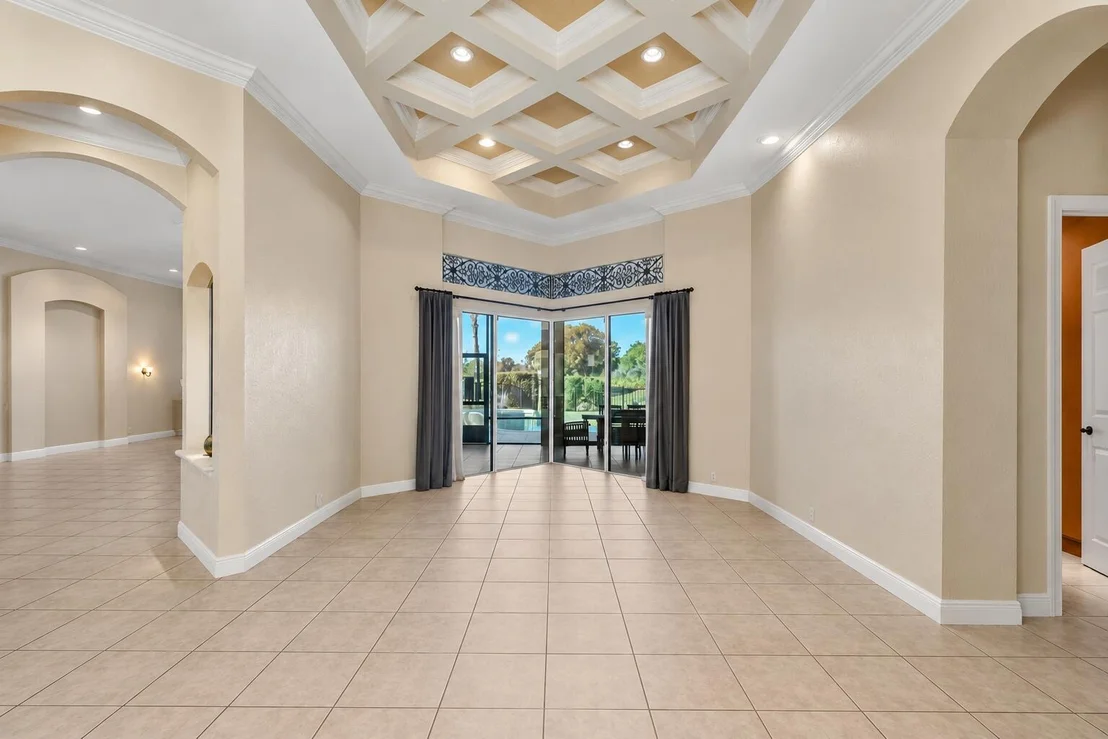 Photo of 4327 Stonebridge Road