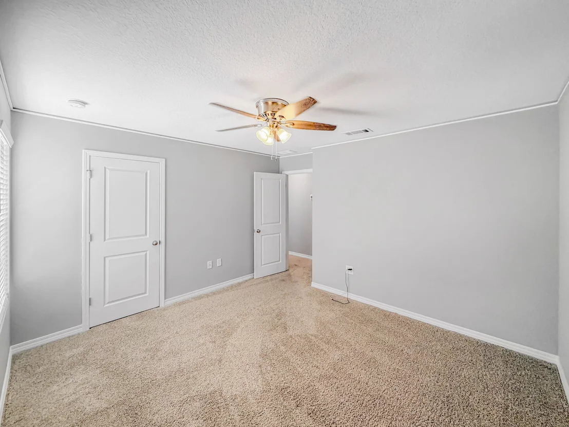 Photo of 4882 Kensington Lane