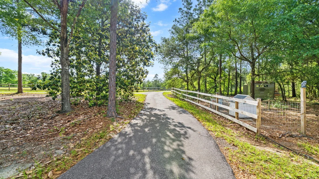 Photo of 175 W T Hulion Road
