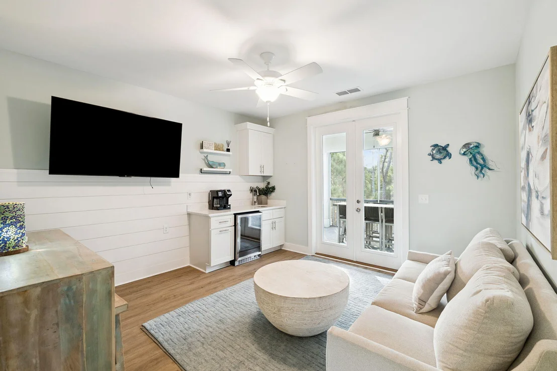 Photo of 345 Dolphin Drive