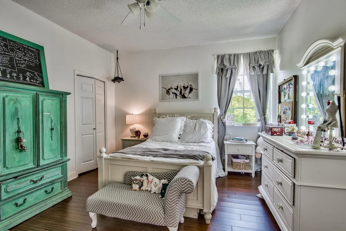 Photo of 4074 Indian Trail