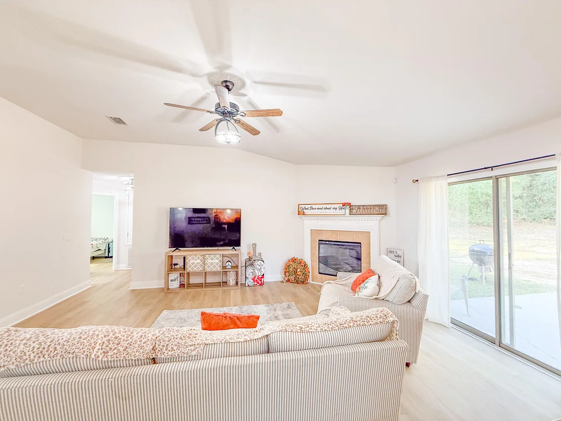 Photo of 6214 Flash Lane