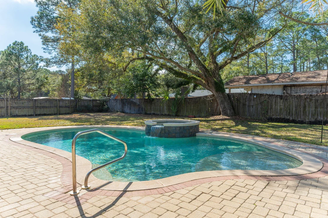 Photo of 19 Lanman Road