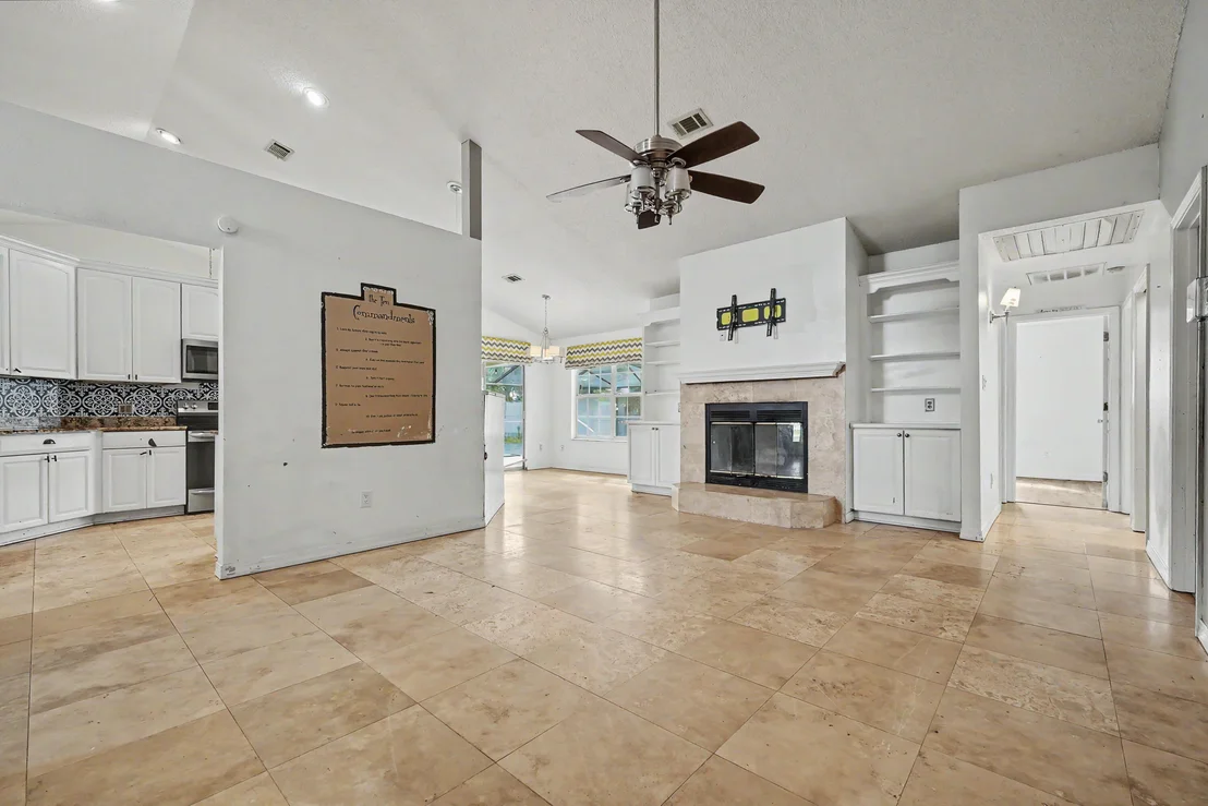Photo of 1297 Ceylon Drive