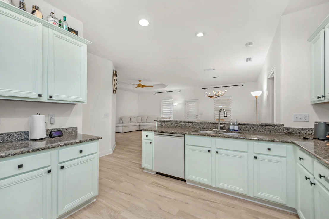 Photo of 653 Red Fern Road