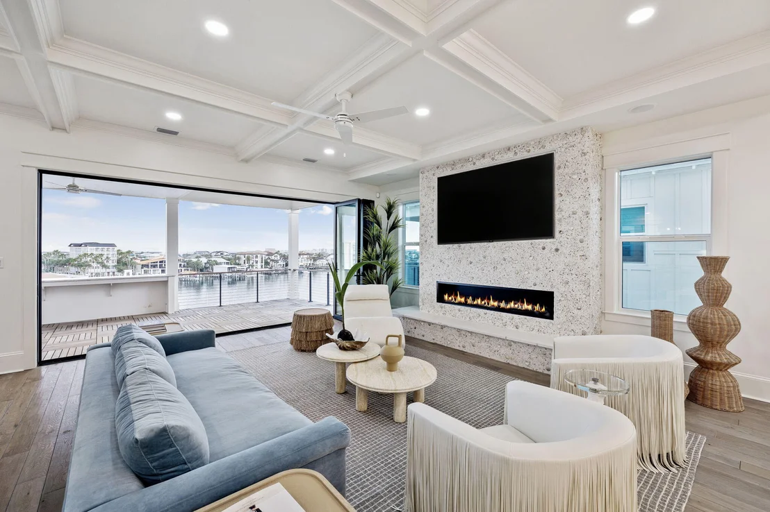 Photo of 714 Harbor Boulevard