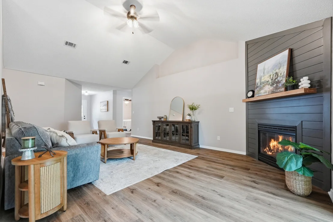 Photo of 2806 Wilson Lane