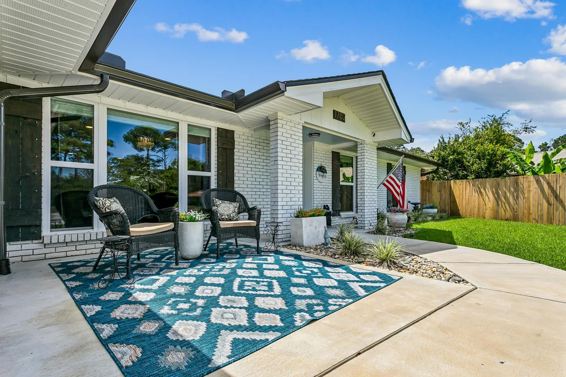 Photo of 1702 Green Palm Circle
