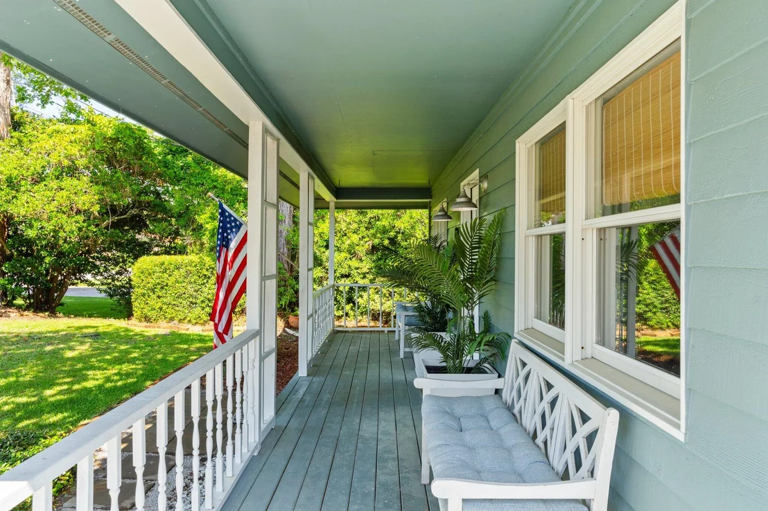 Photo of 850 Forest Shore Drive