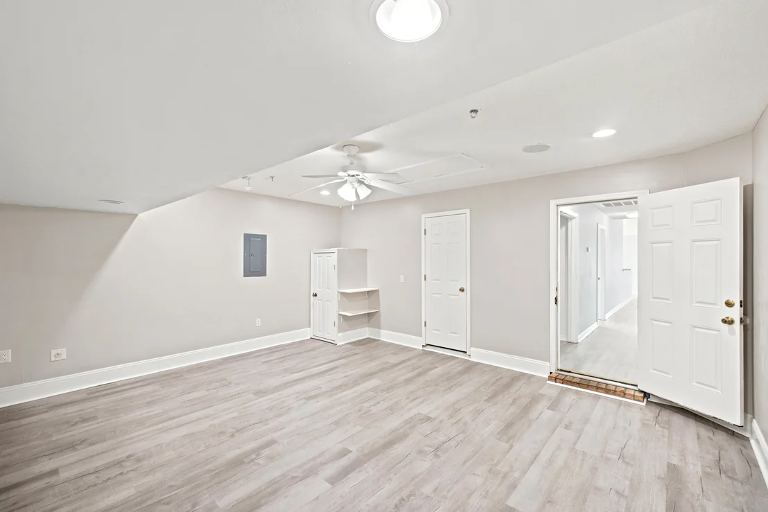 Photo of 127 Nivana Drive