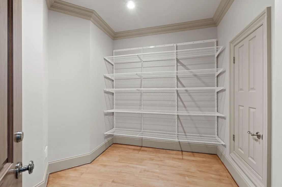 Photo of 4350 Stonebridge Road