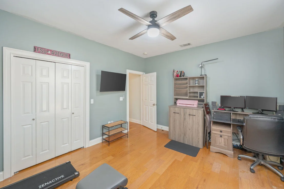 Photo of 19 Lanman Road
